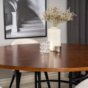 Copenhagen, Velvet – Ensemble repas rond – Marron – Table : ⌀140 Chaise : 57 x 76,5 x 50 cm