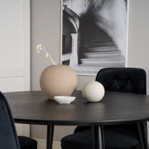 Dipp, Velvet Deluxe – Ensemble repas rond – Noir – Table : ⌀115 Chaise : 66 x 88,5 x 50 cm