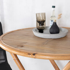Cane, Lindos – Ensemble repas – Naturel – Table : ⌀80 Chaise : 59 x 86 x 57 cm