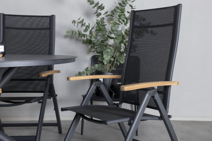Alma, Panama – Ensemble repas – Noir – Table : ⌀120 Chaise : 75 x 108 x 59 cm