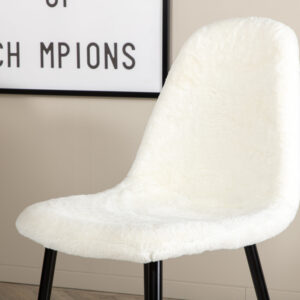 Marbs, Polar – Ensemble repas rond – Noir – Table : ⌀110 Chaise : 53 x 87 x 44 cm