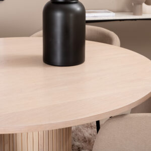 Bianca, Berit – Ensemble repas rond – Blanchi – Table : ⌀110 Chaise : 55 x 78 x 55 cm