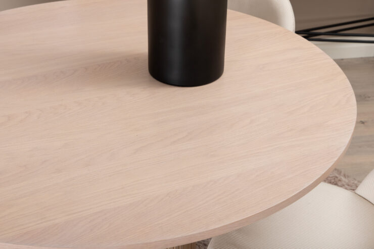 Bianca, Velvet – Ensemble repas rond – Blanchi – Table : ⌀110 Chaise : 57 x 76,5 x 50 cm