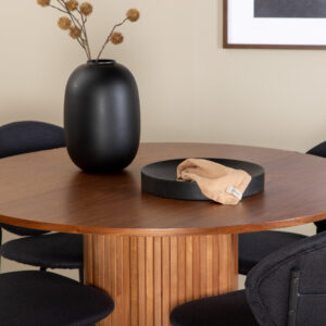 Bianca, Vault – Ensemble repas rond – Noyer – Table : ⌀110 Chaise : 61,5 x 80 x 46 cm