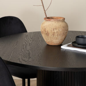 Bianca, Polar – Ensemble repas rond – Noir – Table : ⌀110 Chaise : 53,3 x 88 x 42,5 cm