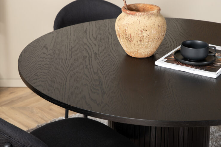 Bianca, Vault – Ensemble repas rond – Noir – Table : ⌀110 Chaise : 61,5 x 80 x 46 cm