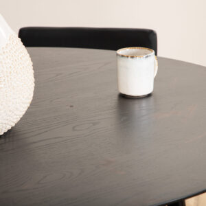 Dipp, Kenth – Ensemble repas rond – Noir – Table : ⌀115 Chaise : 52 x 76 x 40 cm