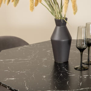 Marbs, Velvet – Ensemble repas rond – Noir – Table : ⌀110 Chaise : 57 x 76,5 x 50 cm