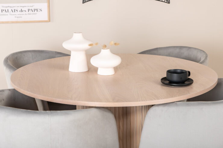 Bianca, Berit – Ensemble repas rond – Blanchi – Table : ⌀110 Chaise : 55 x 78 x 55 cm