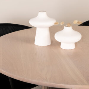 Bianca, Berit – Ensemble repas rond – Blanchi – Table : ⌀110 Chaise : 55 x 78 x 55 cm
