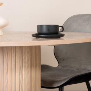 Bianca, Emma – Ensemble repas rond – Blanchi – Table : ⌀110 Chaise : 57 x 89 x 47 cm