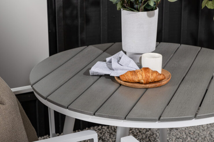 Break, Copacabana – Ensemble repas – Table : ⌀90 Chaise : 60,5 x 88 x 56,5 cm