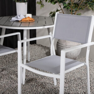 Break, Copacabana – Ensemble repas – Table : ⌀90 Chaise : 60,5 x 88 x 56,5 cm