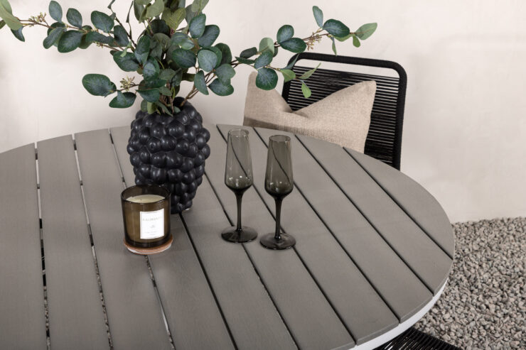 Break, Lindos – Ensemble repas – Table : ⌀120 Chaise : 59 x 86 x 57 cm