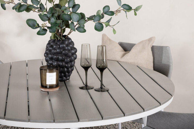 Break, Spoga – Ensemble repas – Table : ⌀120 Chaise : 61,5 x 81 x 60 cm