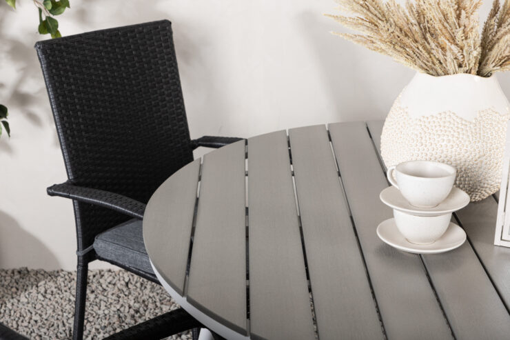 Break, Anna – Ensemble repas – Table : ⌀120 Chaise : 64 x 95 x 55 cm