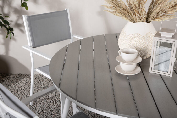 Break, Copacabana – Ensemble repas – Table : ⌀120 Chaise : 60,5 x 88 x 56,5 cm