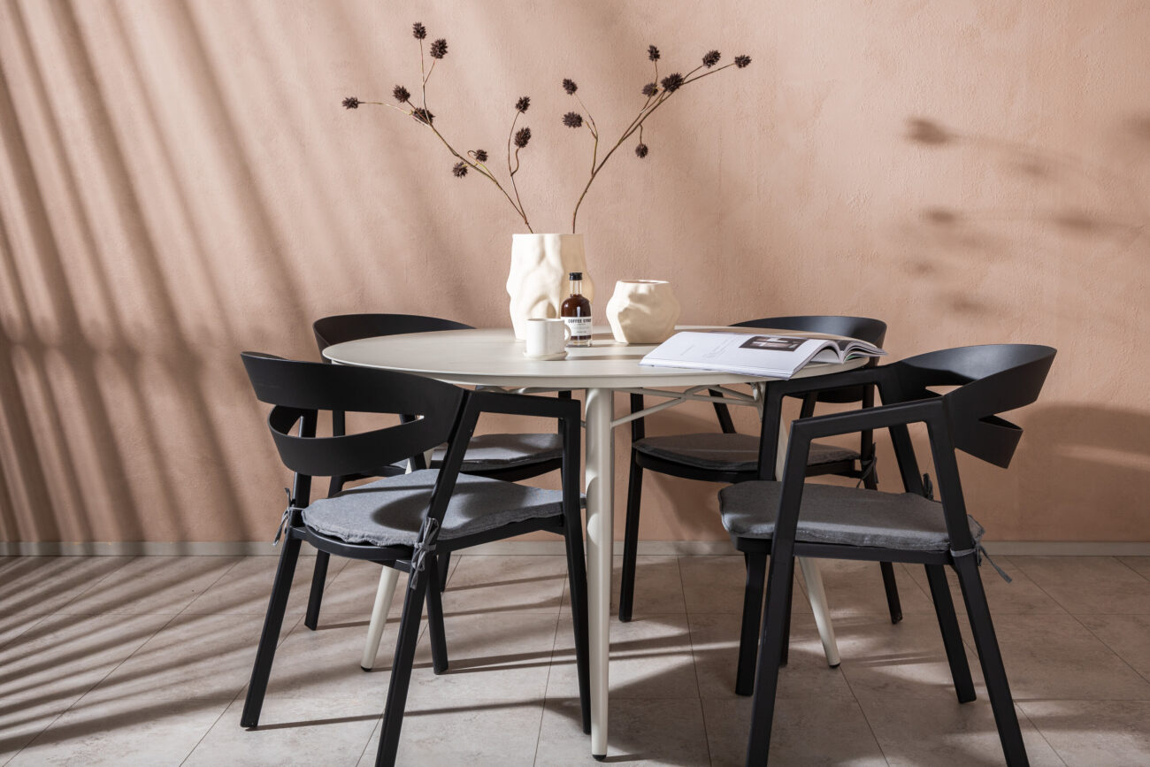 Lina, Slit – Ensemble repas – Beige – Table : ⌀120 Chaise : 62 x 76 x 59 cm