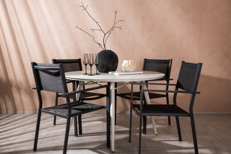 Lina, Copacabana – Ensemble repas – Table : ⌀120 Chaise : 60,5 x 88 x 56,5 cm