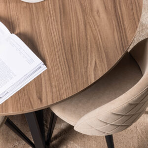 Durango, Velvet – Ensemble repas rond – Noyer – Table : ⌀120 Chaise : 57 x 76,5 x 50 cm