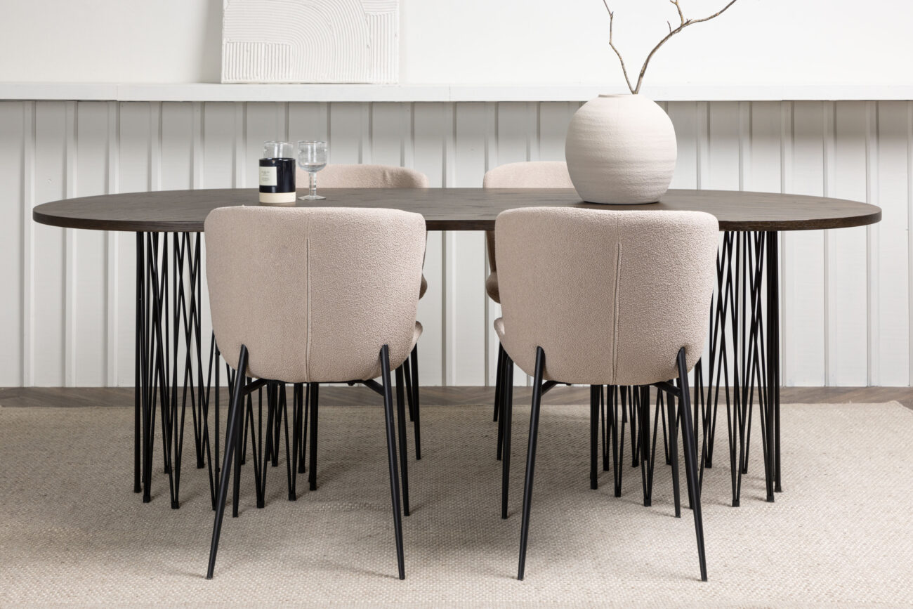 Stone, Modesto – Ensemble repas ovale – Noir