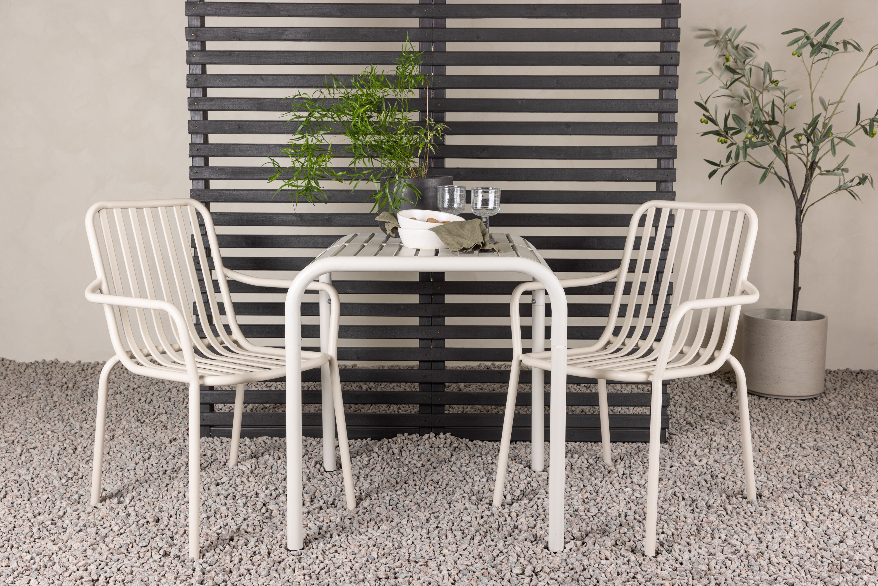 Ensemble repas jardin