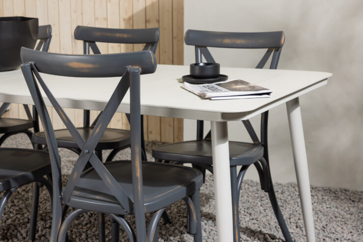 Lina, Tablas – Ensemble repas