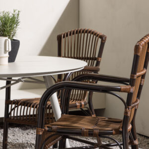 Lina, Galera – Ensemble repas – Table : ⌀120 Chaise : 63 x 90 x 55 cm
