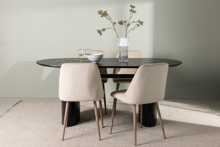 Isolde, Night – Ensemble repas ovale – Noir