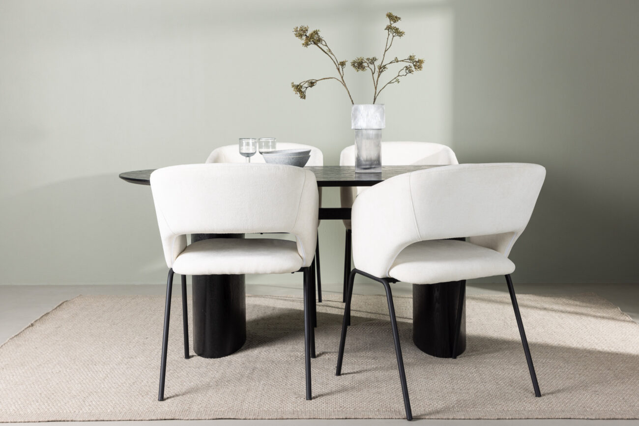 Isolde, Day – Ensemble repas ovale – Noir