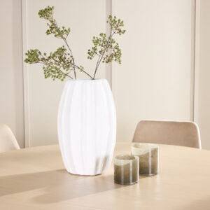 Copenhagen, Night – Ensemble repas rond – Blanchi