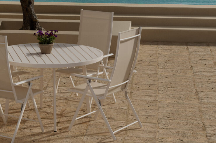 Giardini, Levanzo – Ensemble repas – Beige – Table : ⌀120cm, Chaise : 59 x 108 x 56 cm