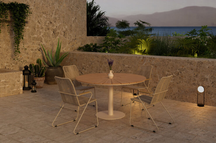 Croft, Bois – Ensemble repas – Naturel – Table : ⌀120cm, Chaise : 65 x 93 x 63 cm
