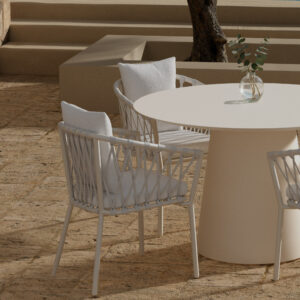 Lanzo, Linos – Ensemble repas – Beige – Table : ⌀120cm, Chaise : 60 x 75 x 58 cm