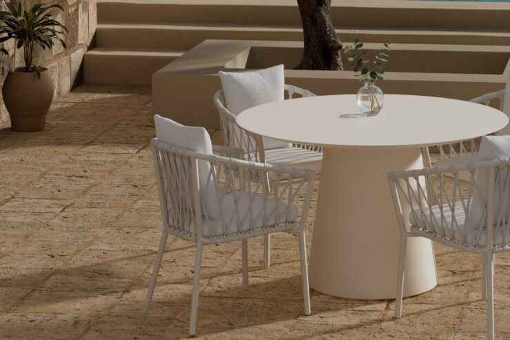 Lanzo, Linos – Ensemble repas – Beige – Table : ⌀120cm, Chaise : 60 x 75 x 58 cm
