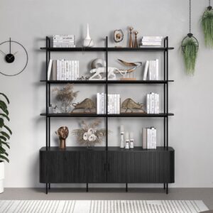 Bibliothèque noire Ronin avec meuble bas et étagères ouvertes dans un intérieur moderne