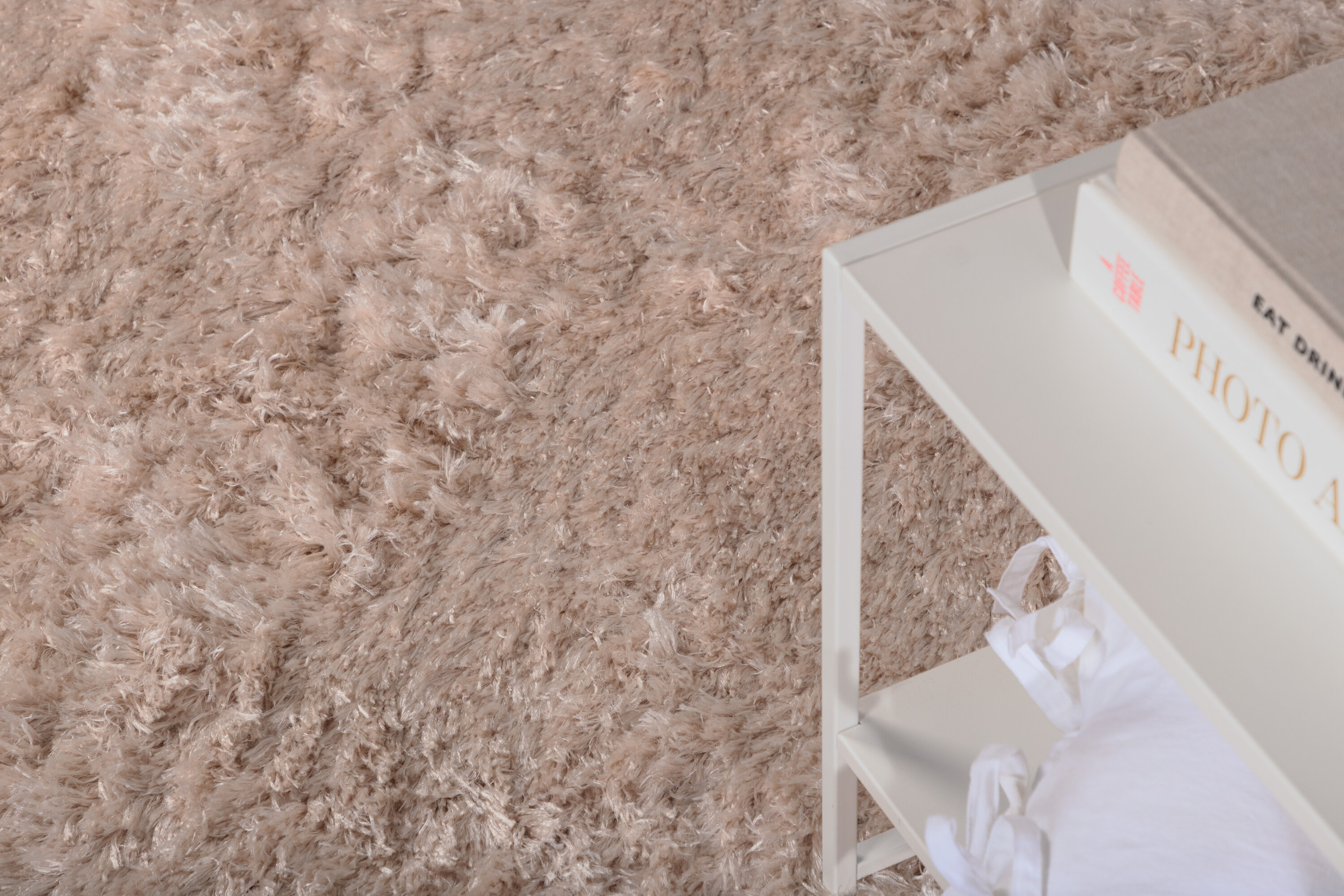 Détail du tapis de salon Natta beige 230 x 160 cm