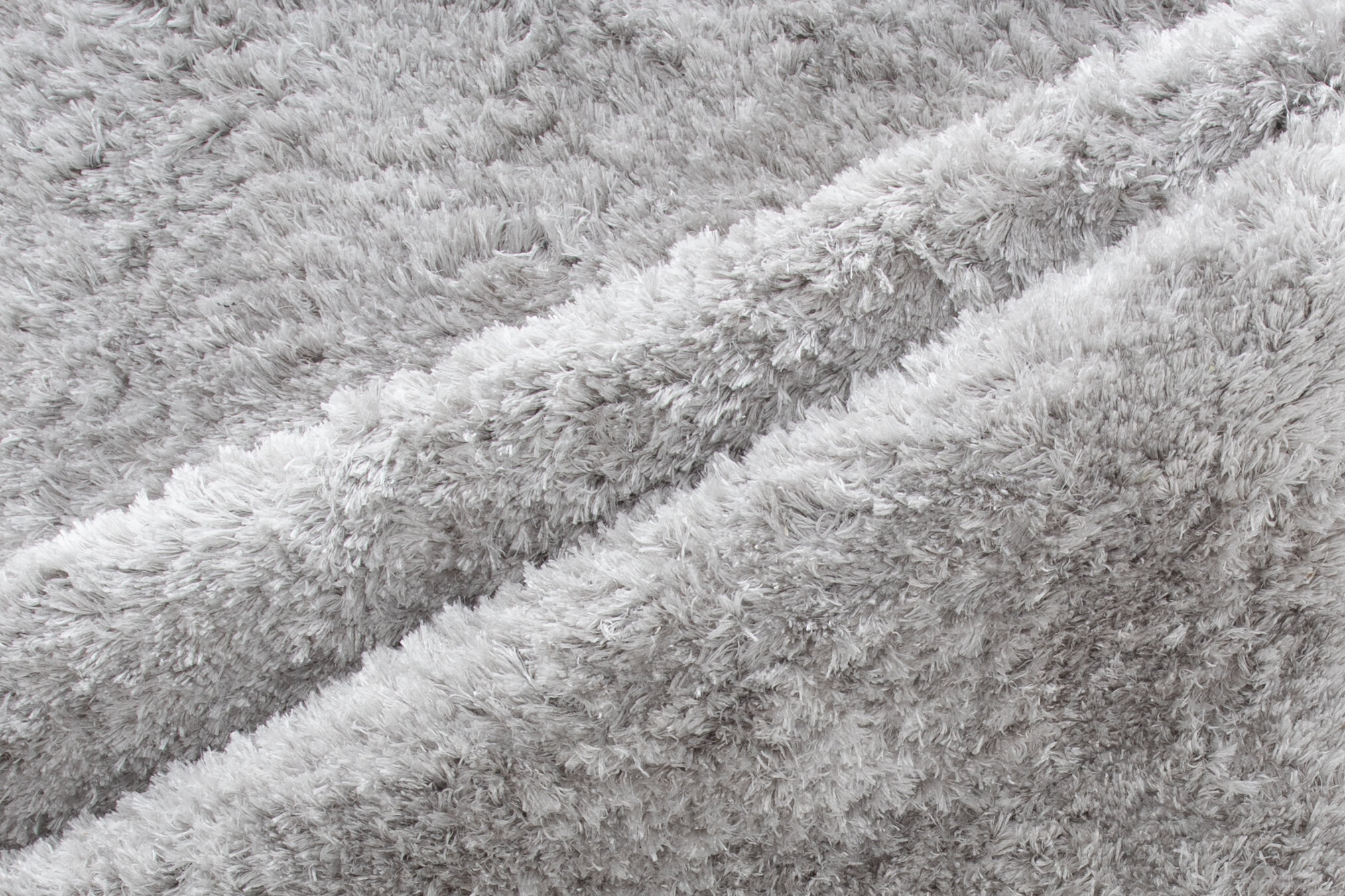 Détail du tapis de salon Natta argenté 230 x 160 cm