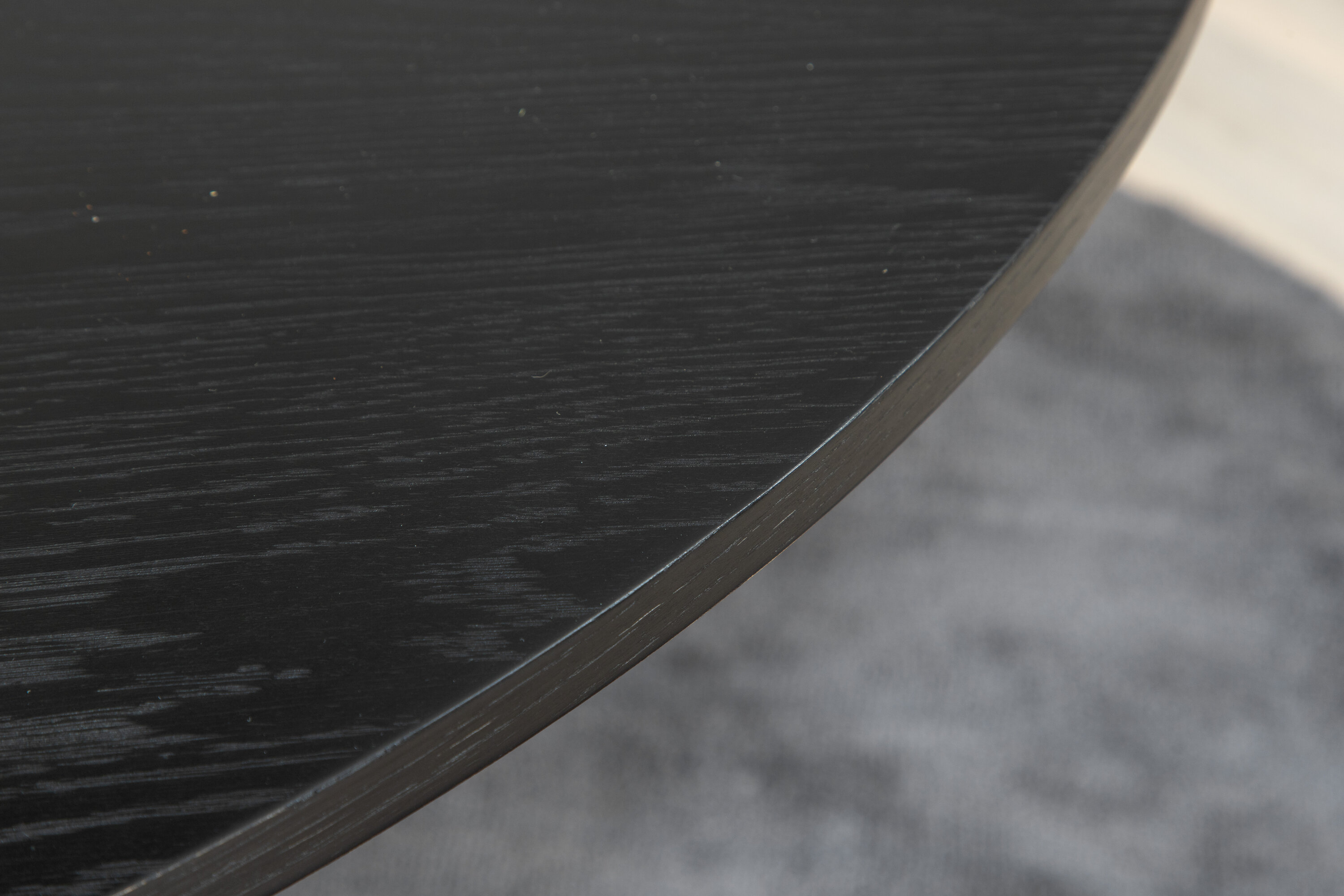 Détail du table à manger ronde Bianca noir ⌀110 cm