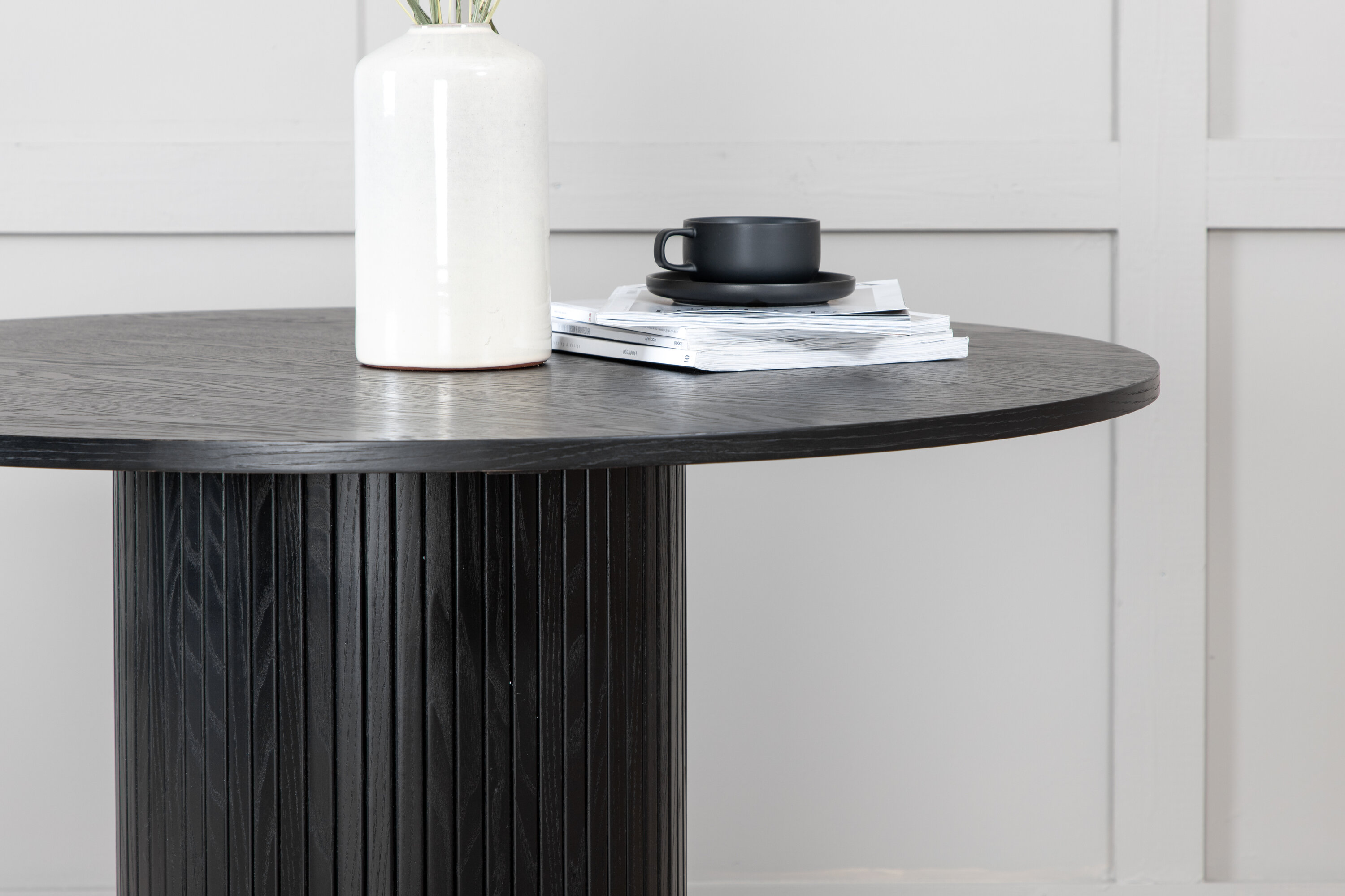 Détail du table à manger ronde Bianca noir ⌀110 cm