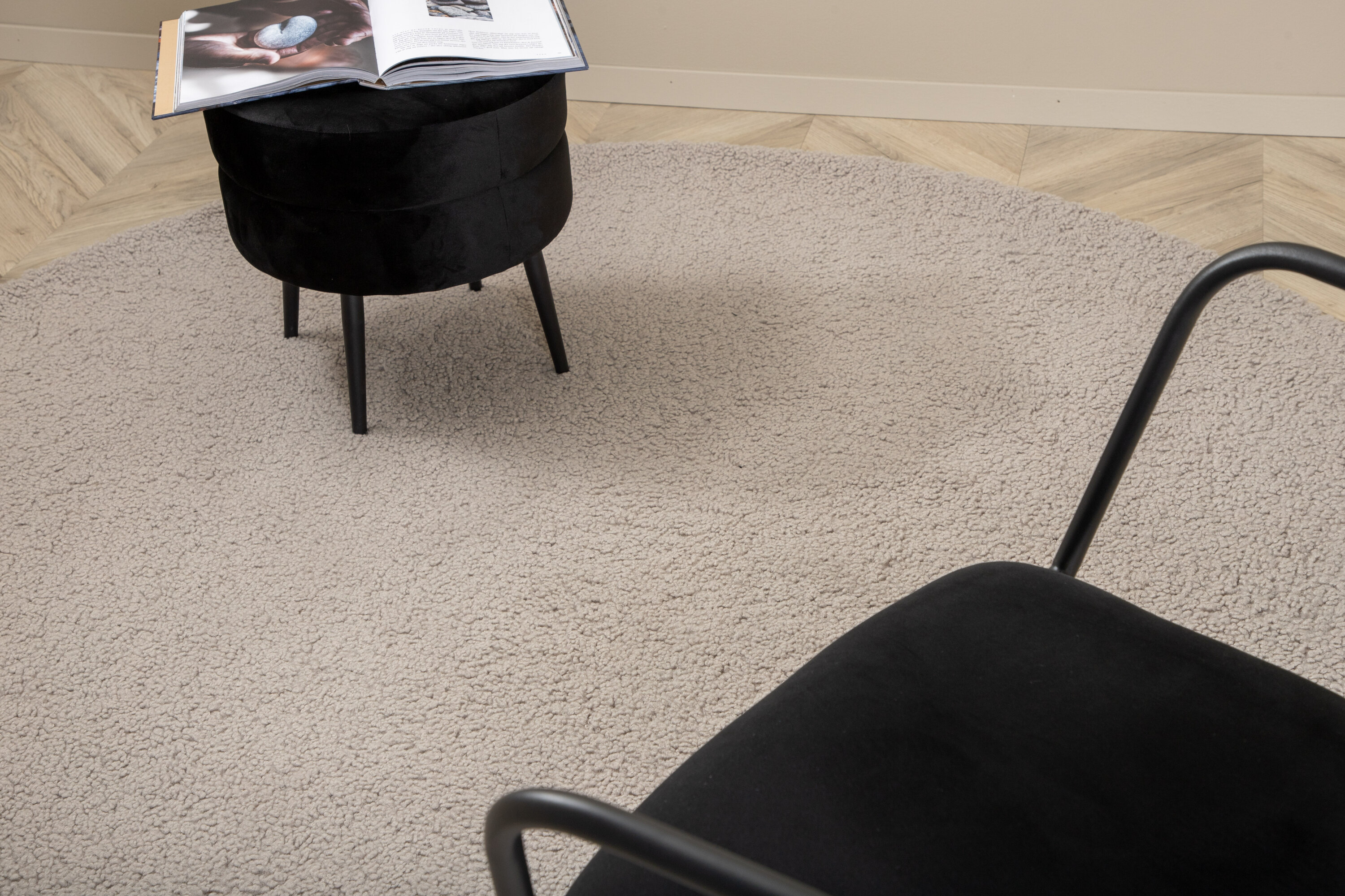 Détail du tapis de salon Teddy gris ⌀200 cm