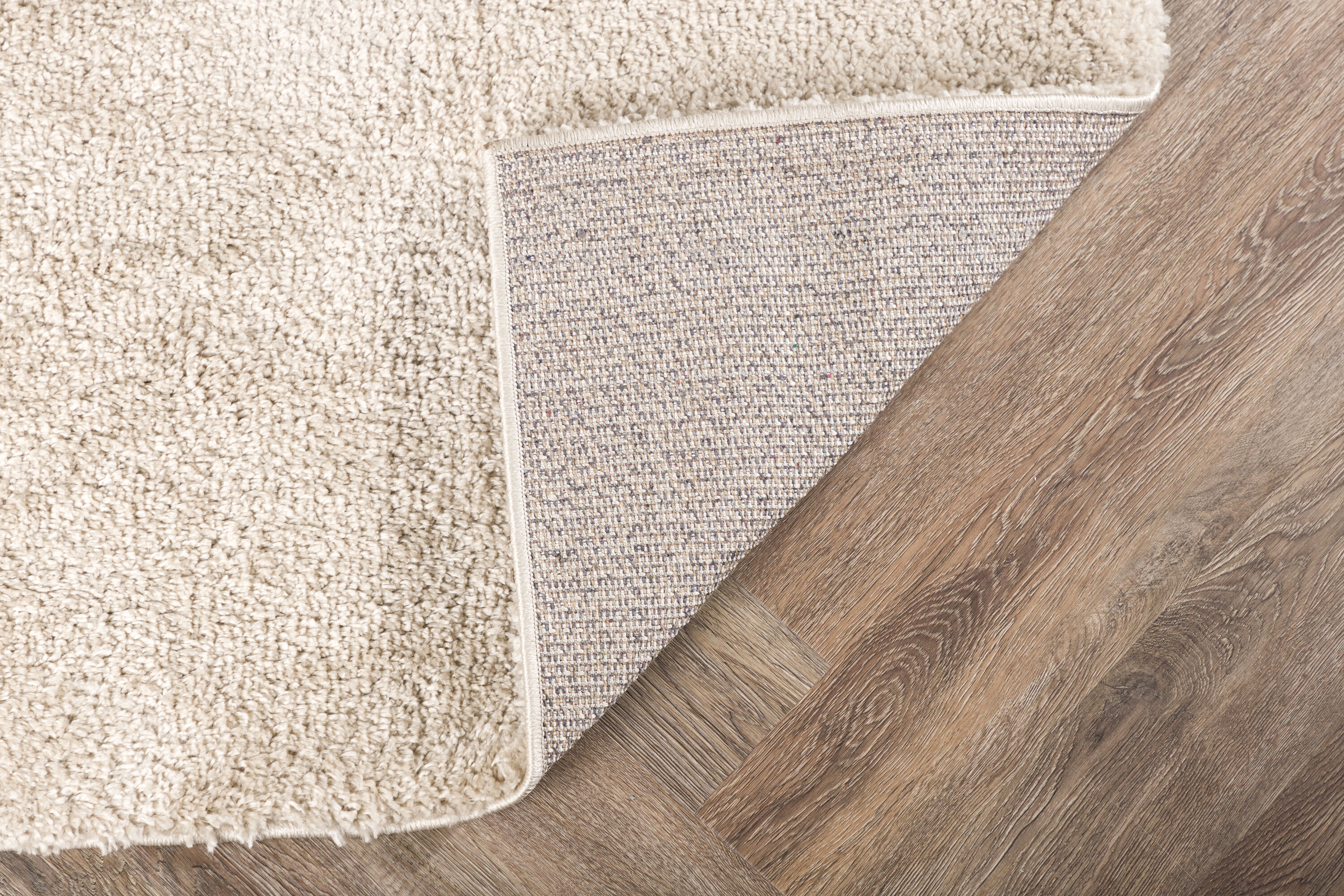 Walter tapis de salon beige 340 x 240 cm en situation dans une pièce décorée