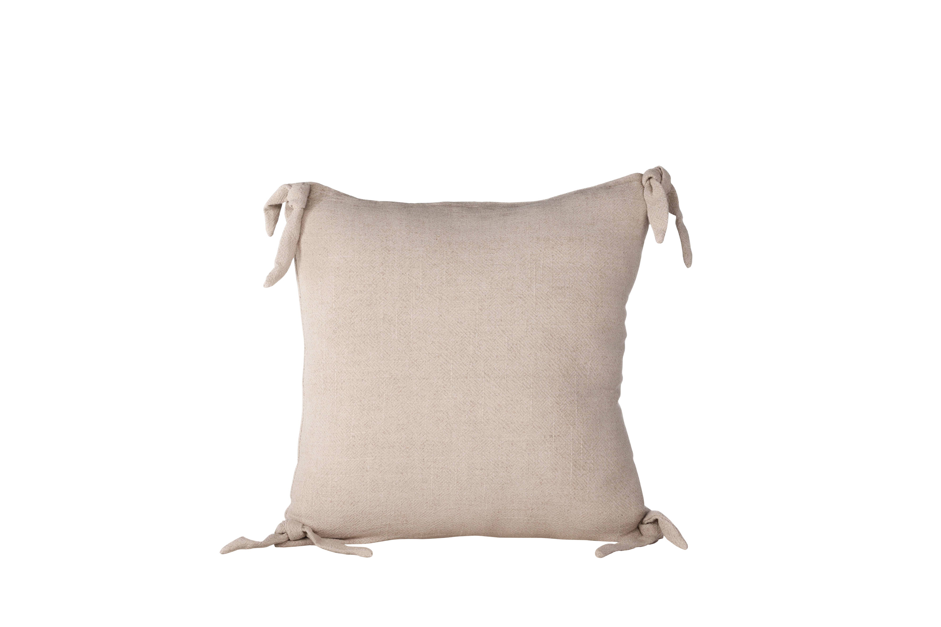 Nora housse de coussin beige 40 x 40 cm sur fond clair
