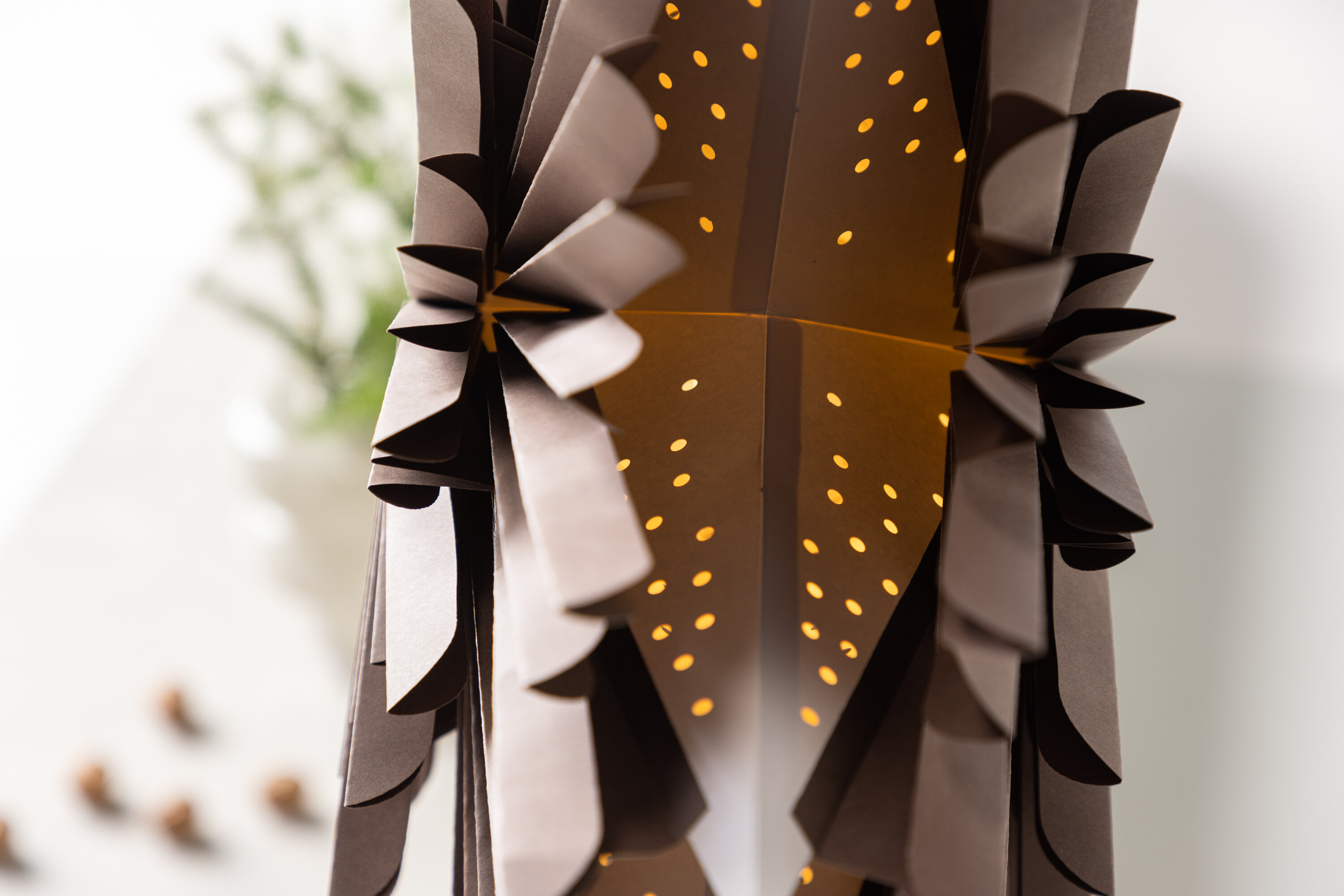 Sälen éclairage de noël grège, blanc ⌀60 cm en situation dans une pièce décorée
