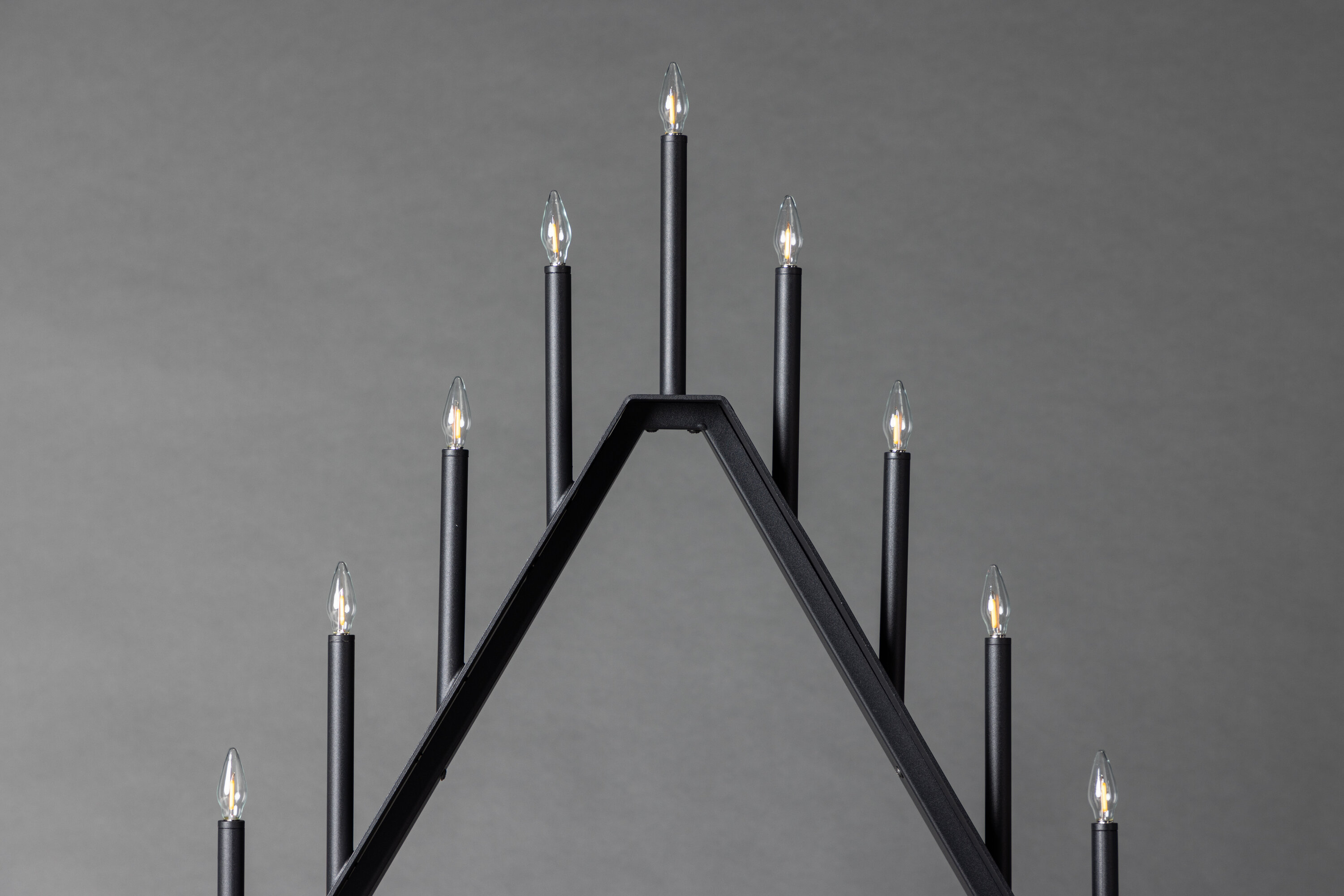 Åre éclairage de noël noir 9 x 64 x 64 cm en situation dans une pièce décorée