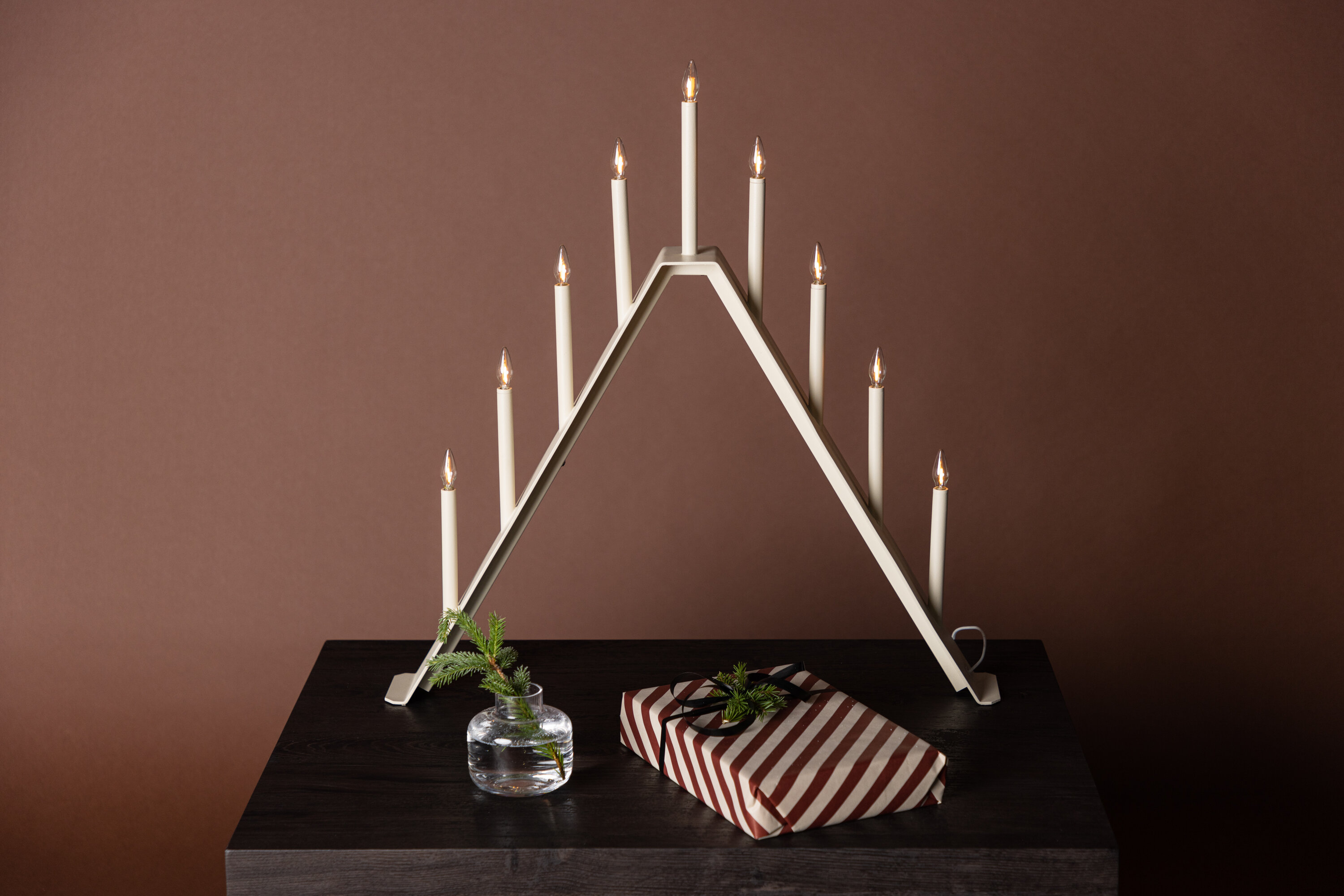 Åre éclairage de noël beige 9 x 64 x 64 cm en situation dans une pièce décorée