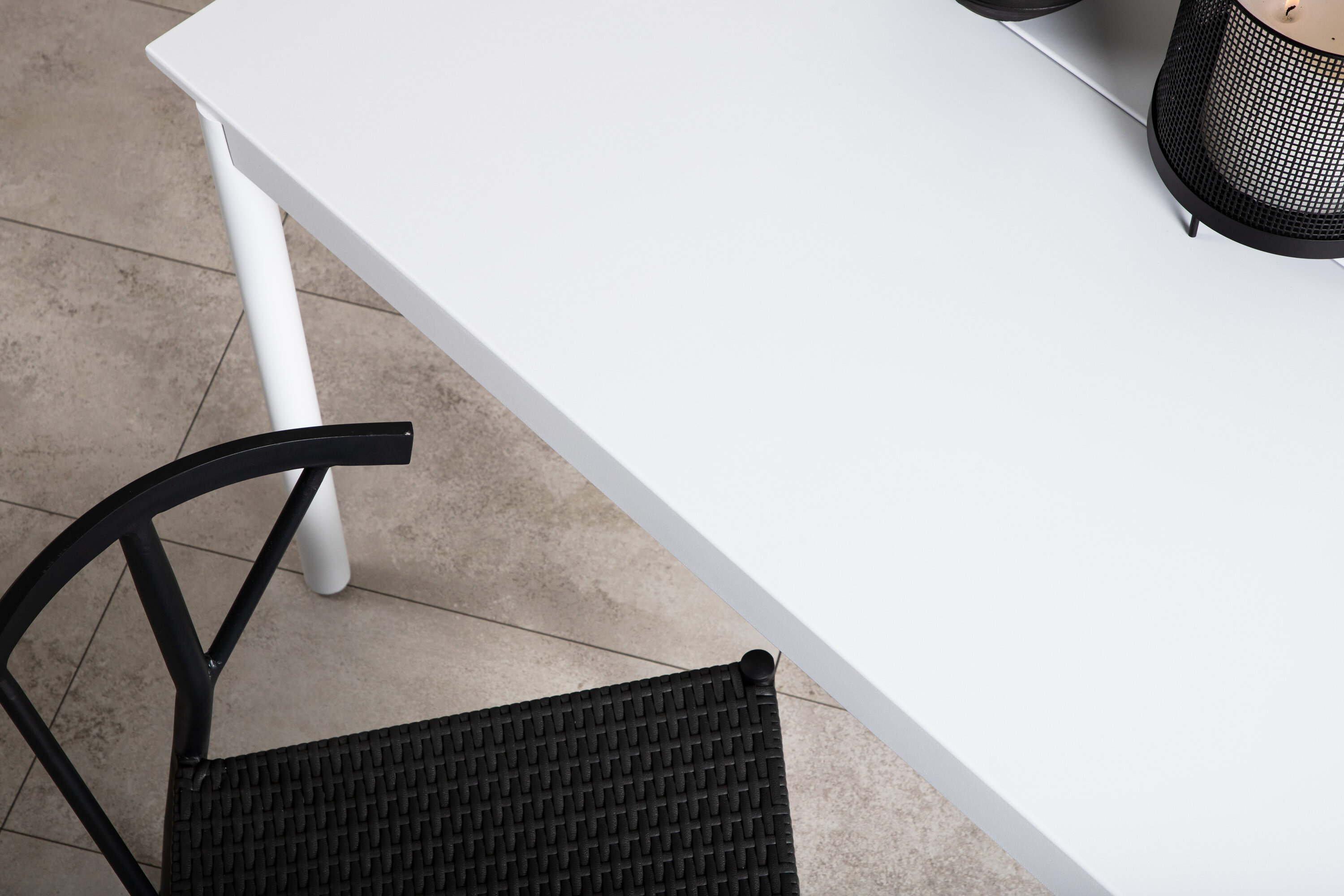 Détail du table à manger rectangulaire Modena blanc 150 x 100 cm