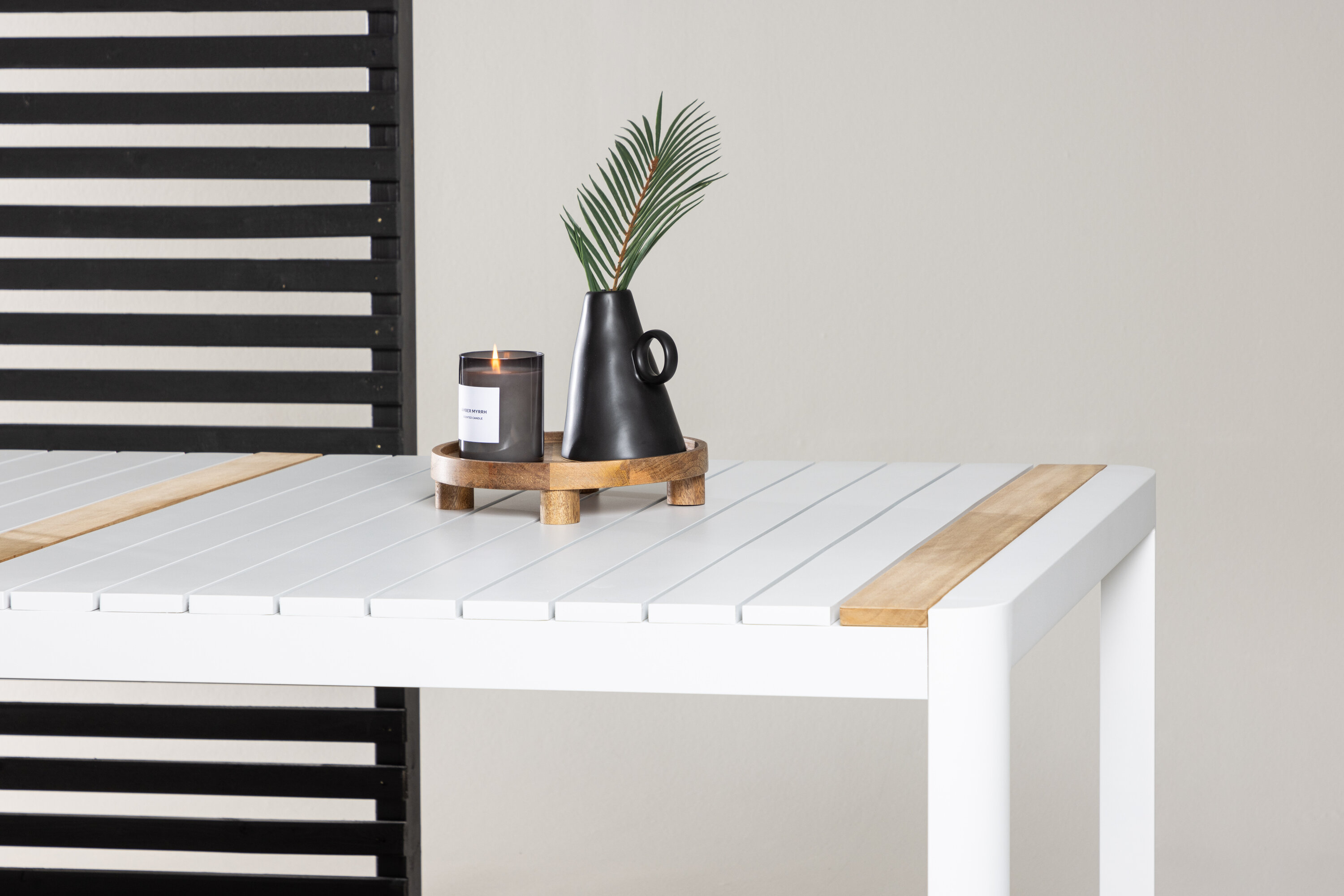 Togo table à manger rectangulaire blanc 200 x 100 cm en situation dans une pièce décorée