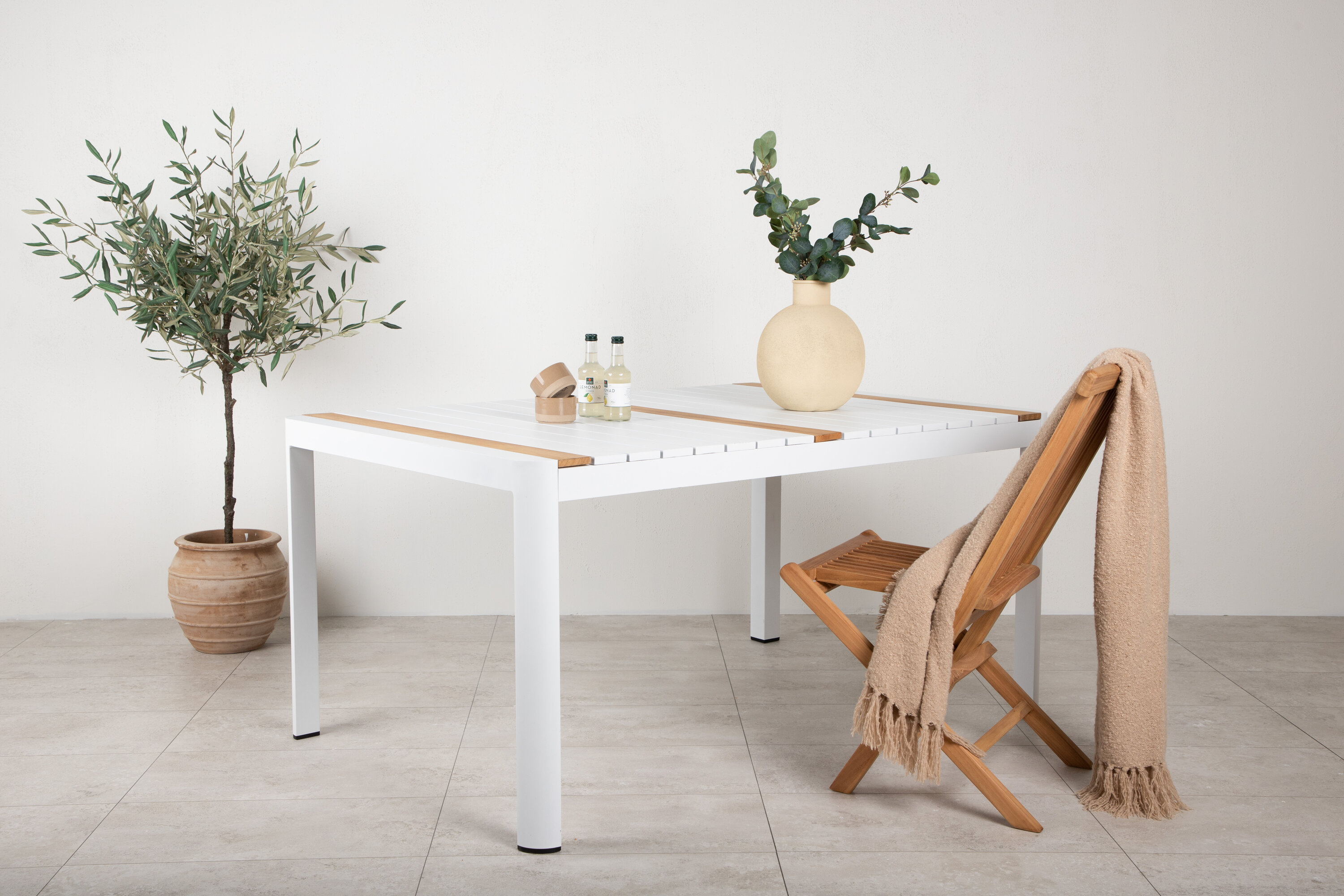 Détail du table à manger rectangulaire Togo blanc 150 x 90 cm