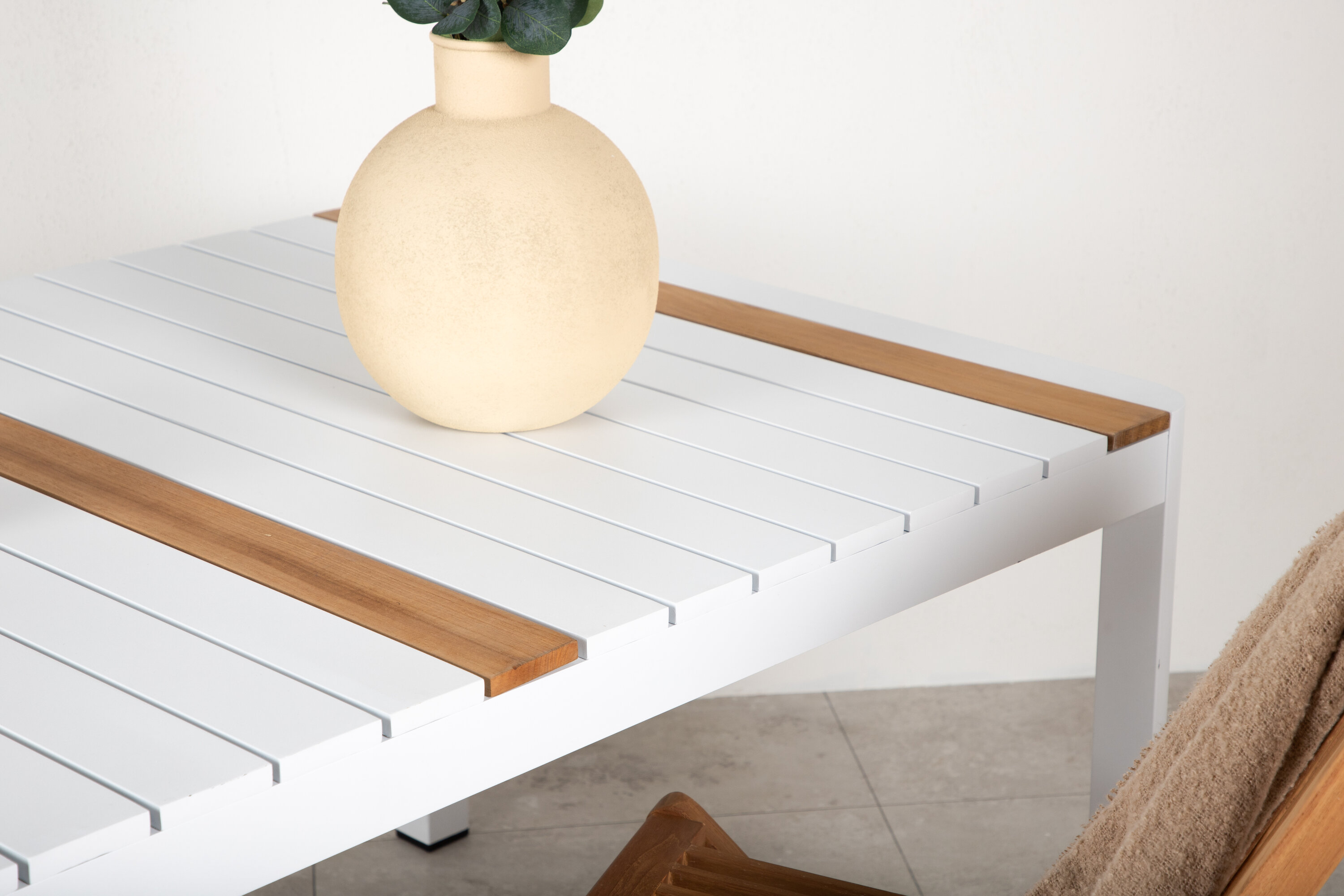 Détail du table à manger rectangulaire Togo blanc 150 x 90 cm
